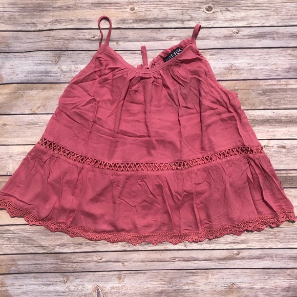 relaxed fit tank, keyhole back & crochet trims - Picture 2 of 6